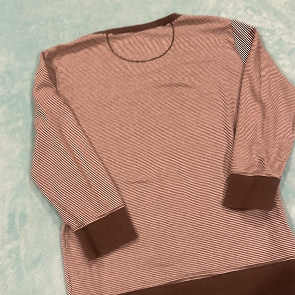 GapBody Size Small- Dark Green - Picture 6 of 6